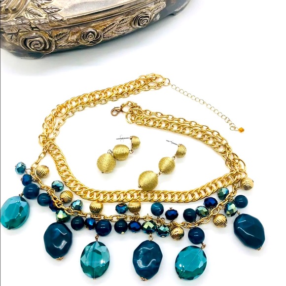 Vintage Blue Crystal Necklace & Gold Wrap Earrings 💙 - Picture 1 of 12